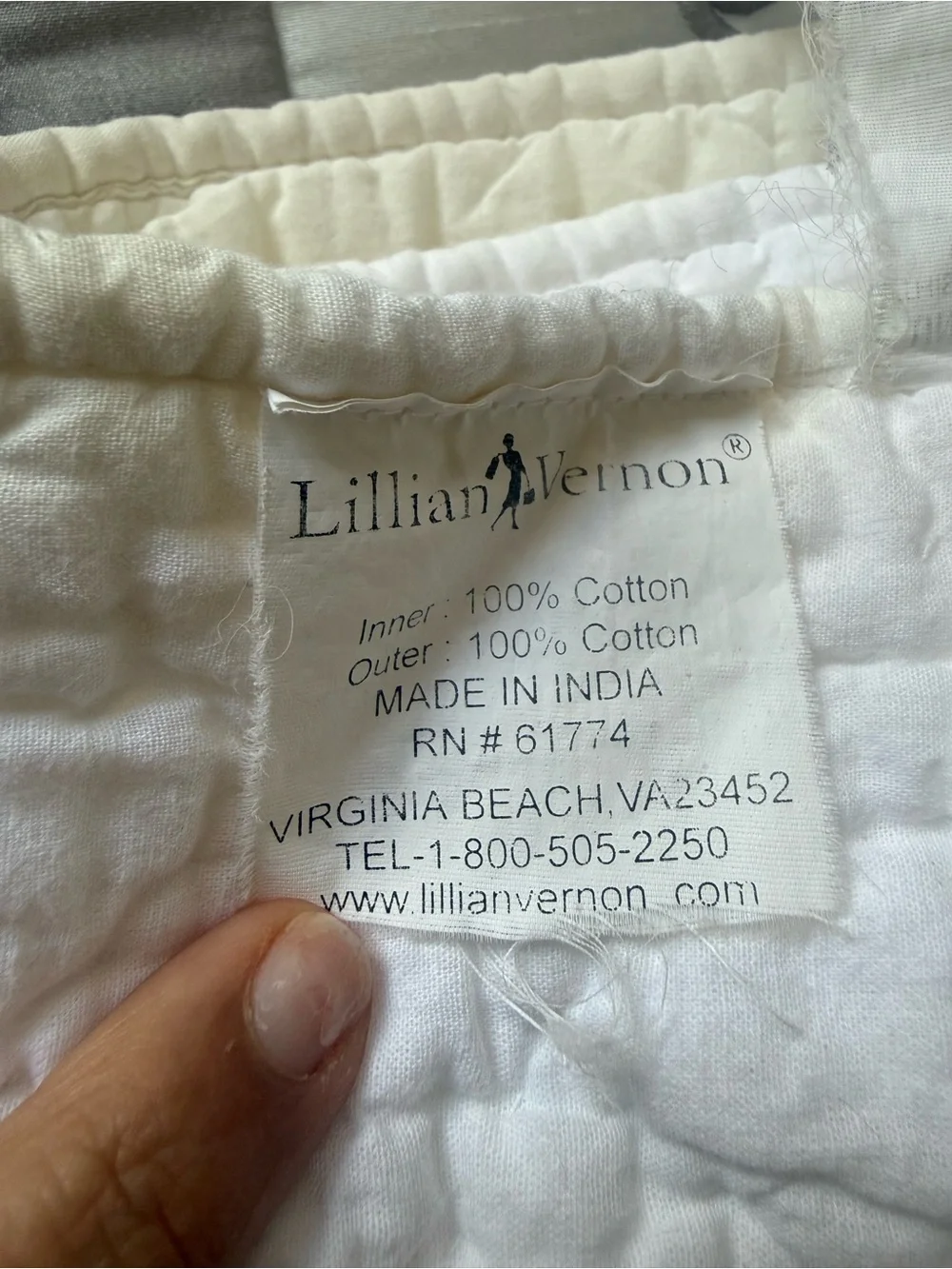 Personalized 'Grandma' White Quilted Throw with Pink & Green Floral Appliqué